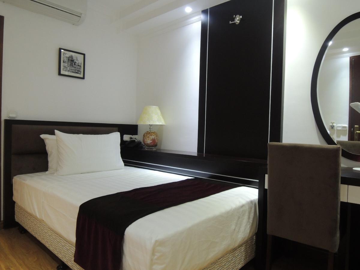 Parklane 3*