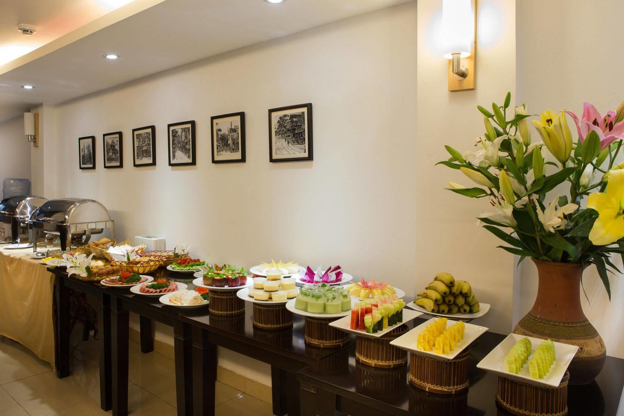 Parklane Hotel